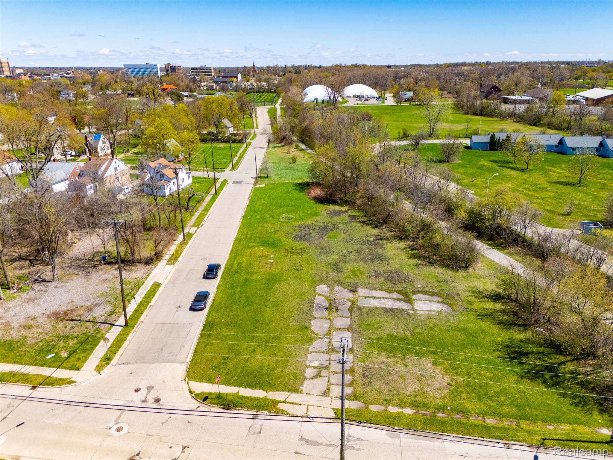 91 Lake ST, Pontiac, MI 48341