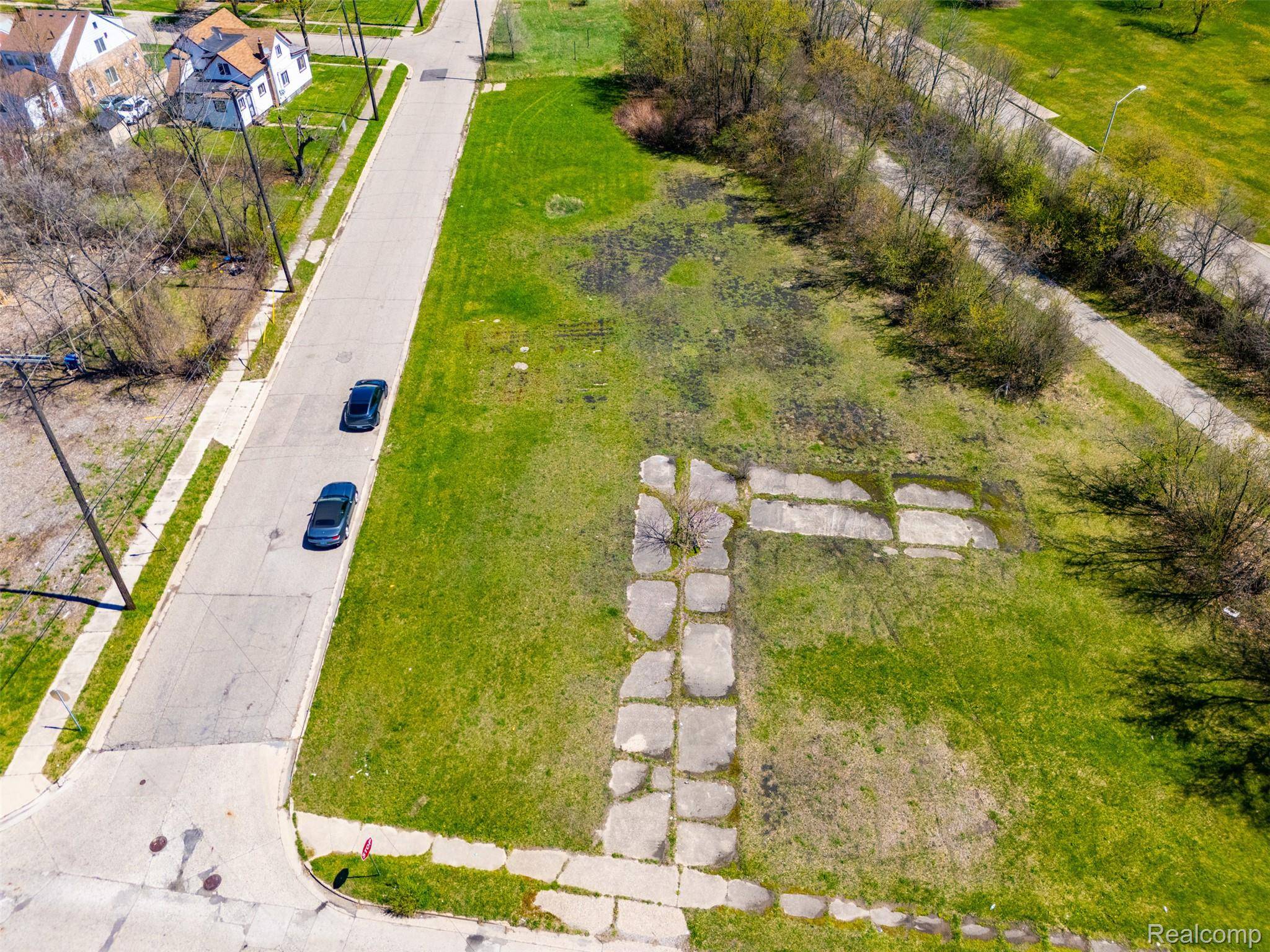 91 Lake ST, Pontiac, MI 48341