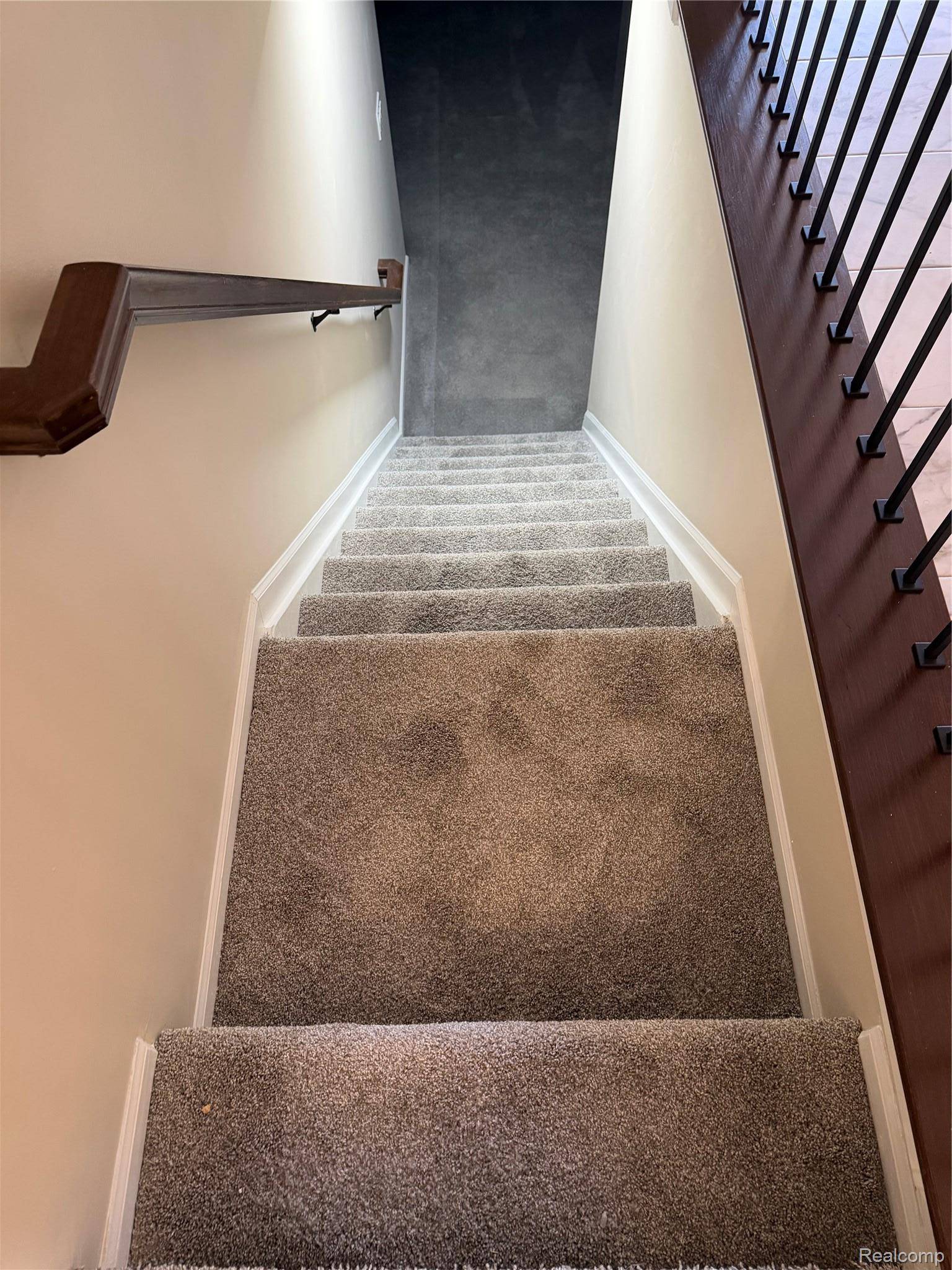 46930 Country LN, Macomb Township, MI 48044