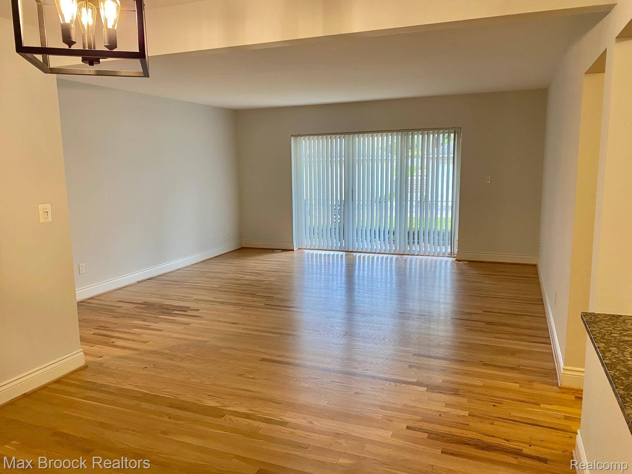 1115 N Old Woodward AVE #61, Birmingham, MI 48009