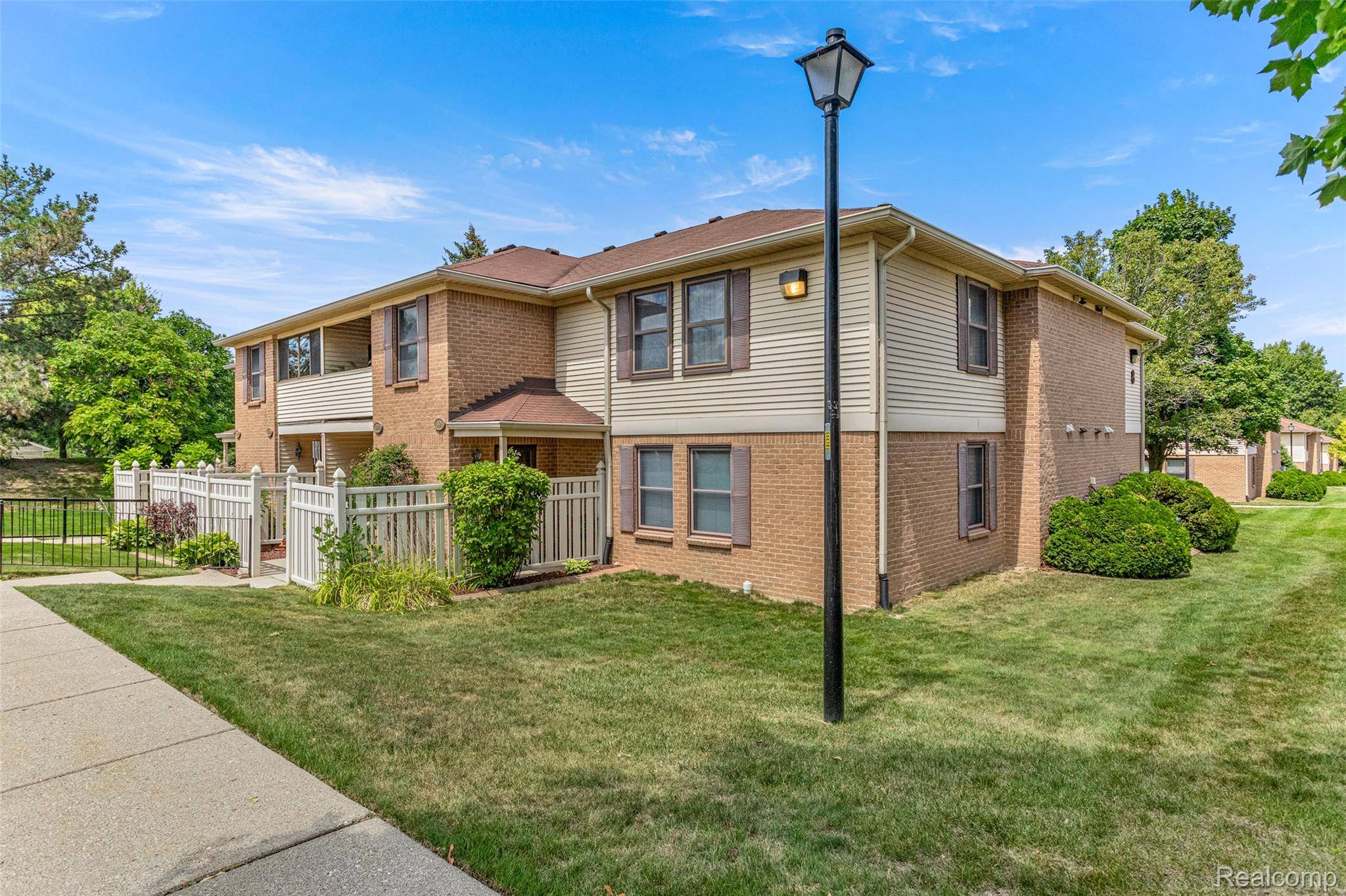 19623 Northridge DR, Northville, MI 48167