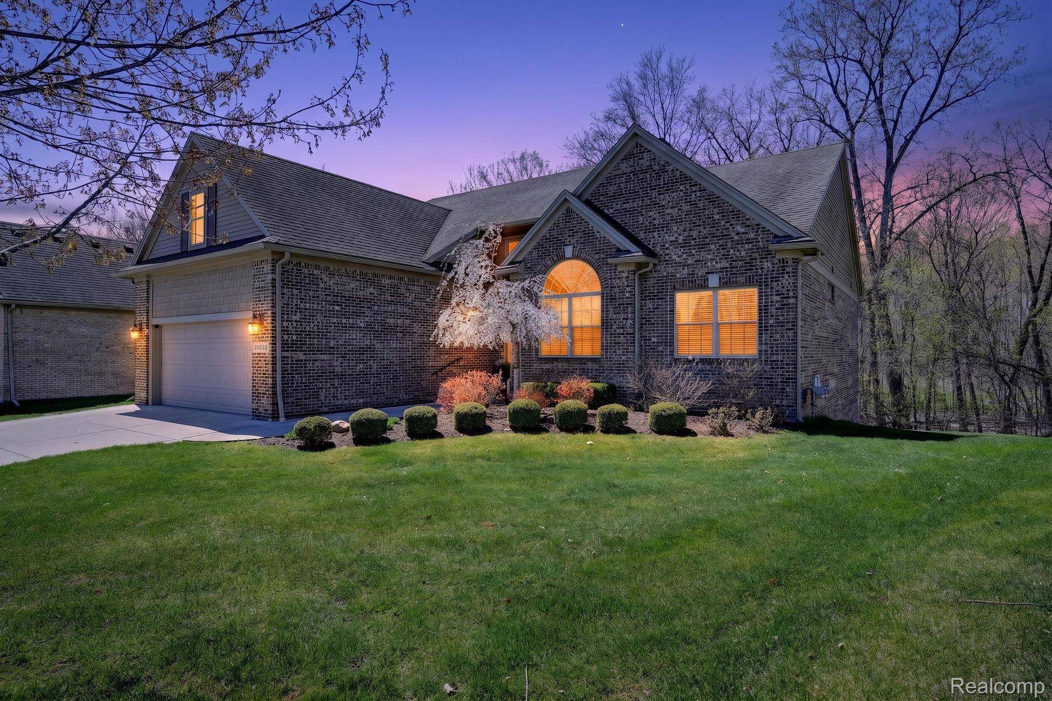 36332 Fairway DR, Livonia, MI 48152