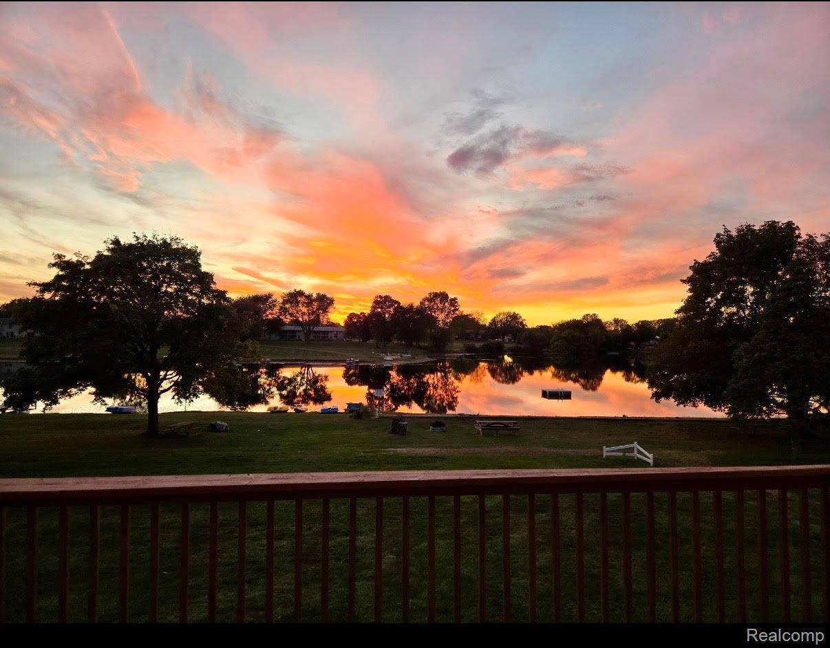 26955 Milford #30, Lyon Charter Township, MI 48178