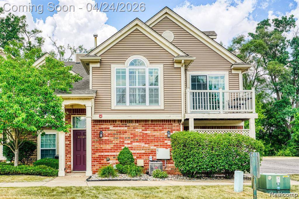 4341 Deeside DR, Brighton, MI 48116