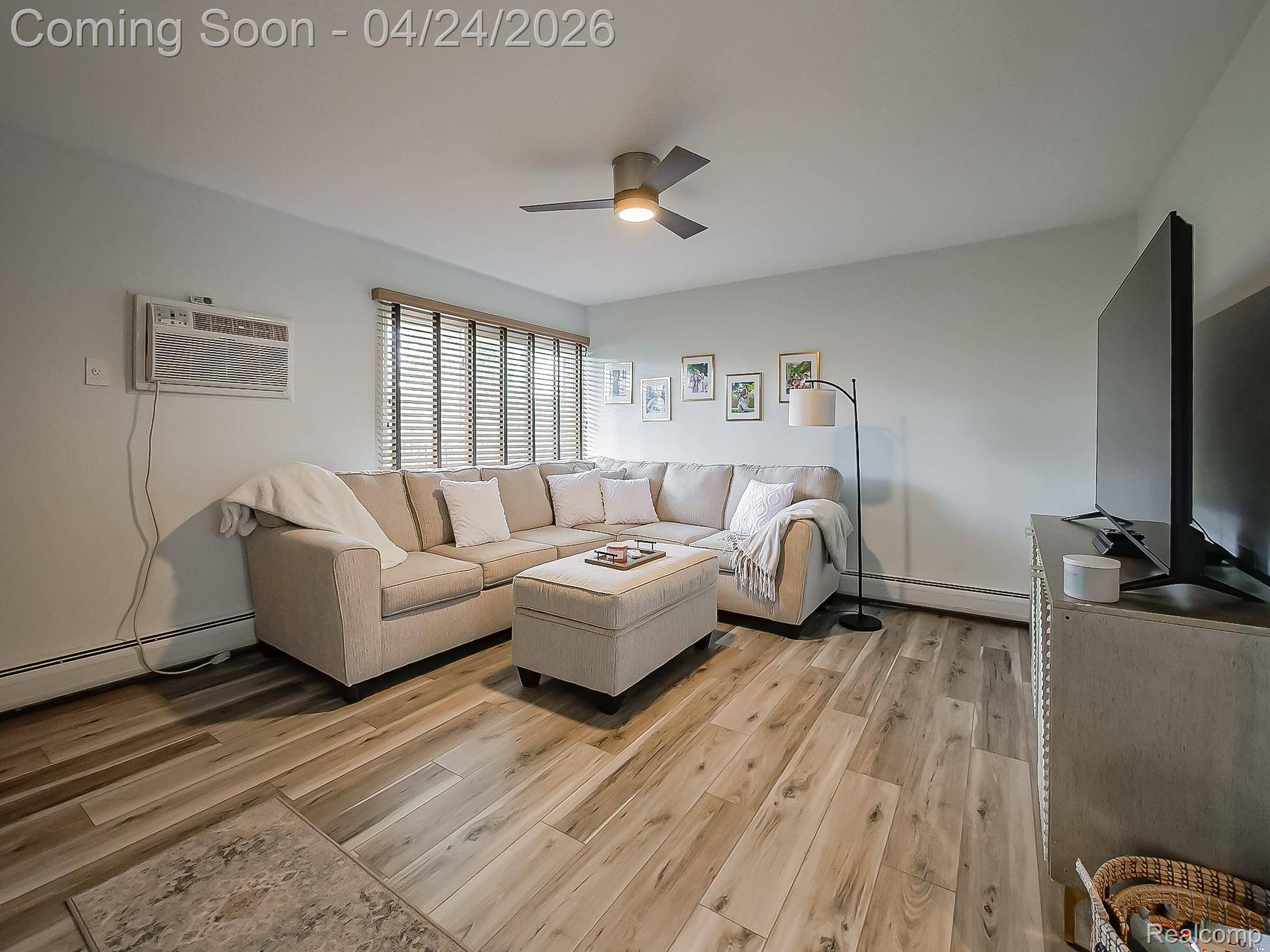 3433 Hillside DR, Royal Oak, MI 48073