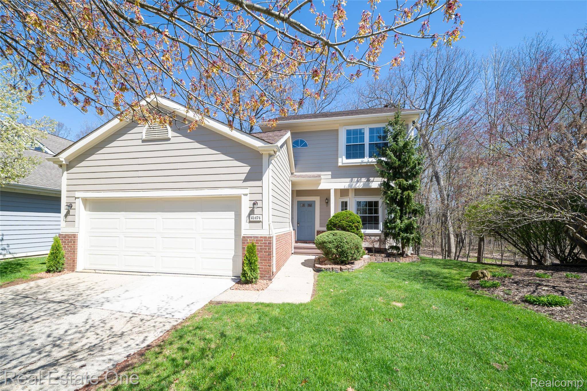 41474 Cornell DR, Novi, MI 48377