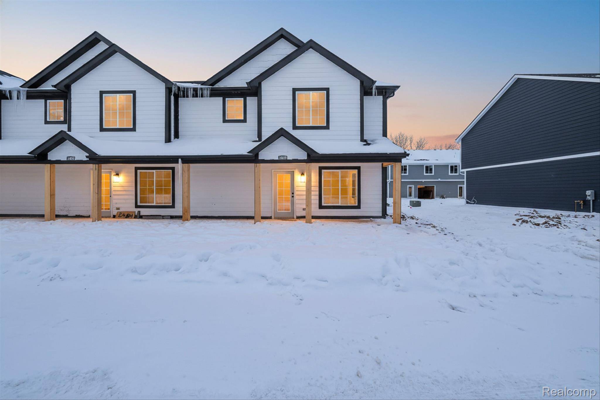 19287 Andrea DR, Macomb Township, MI 48042