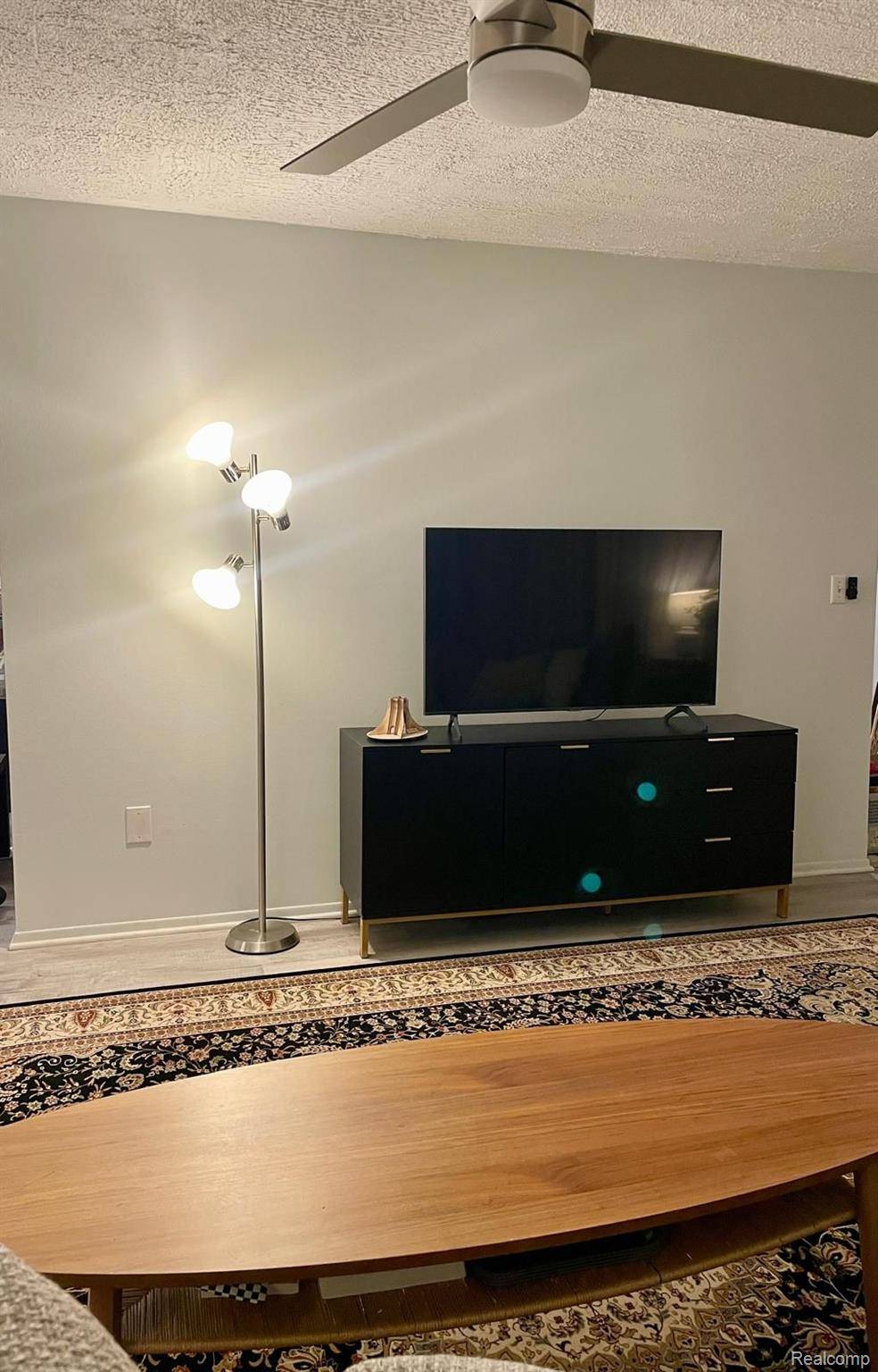 18344 UNIVERSITY PARK DR, Livonia, MI 48152