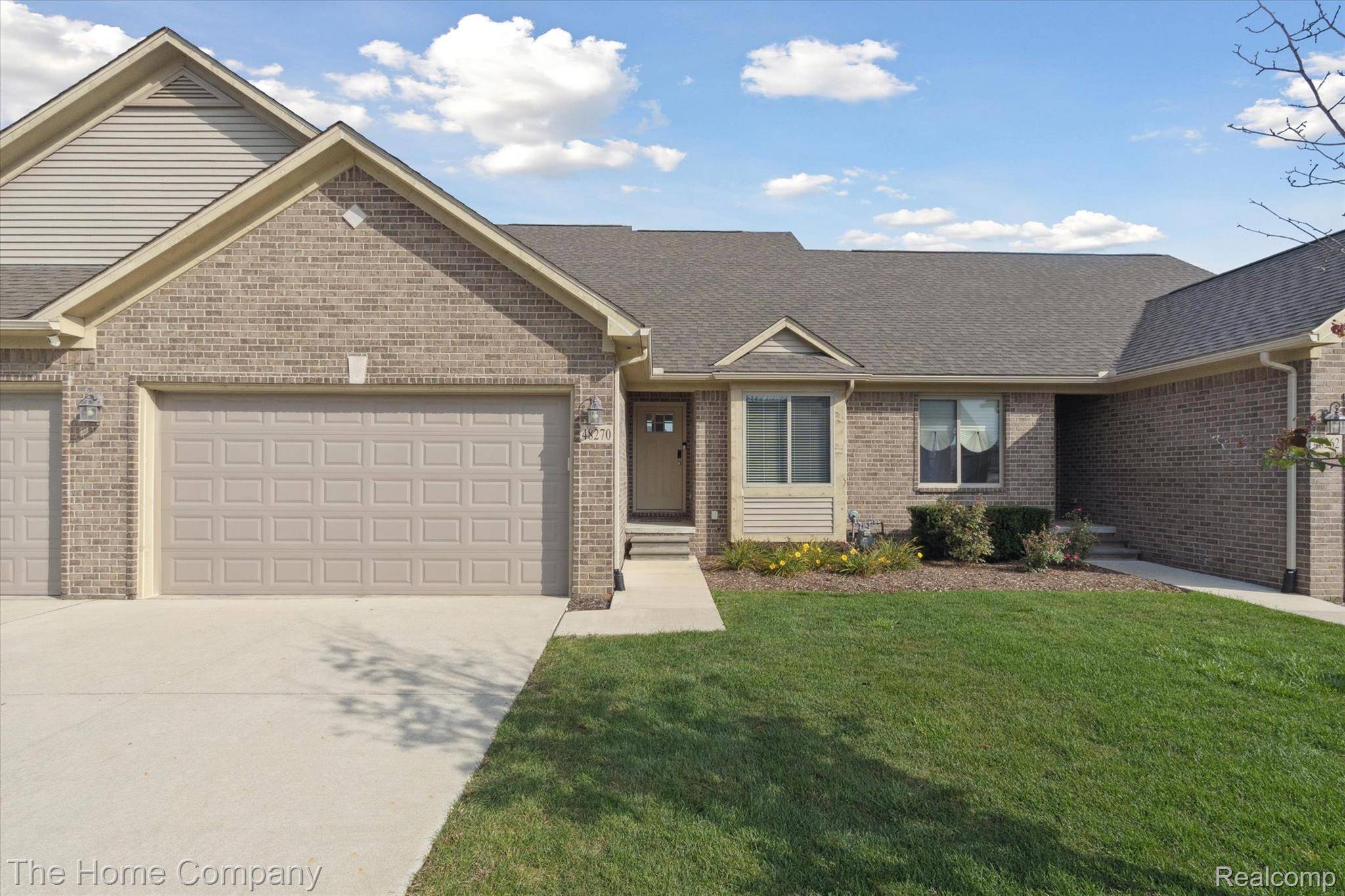 48270 Applegrove LN, New Baltimore, MI 48051