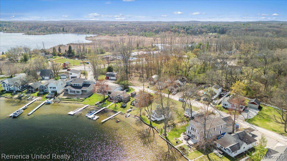 9623 Winston Road, Dexter Township, MI 48169