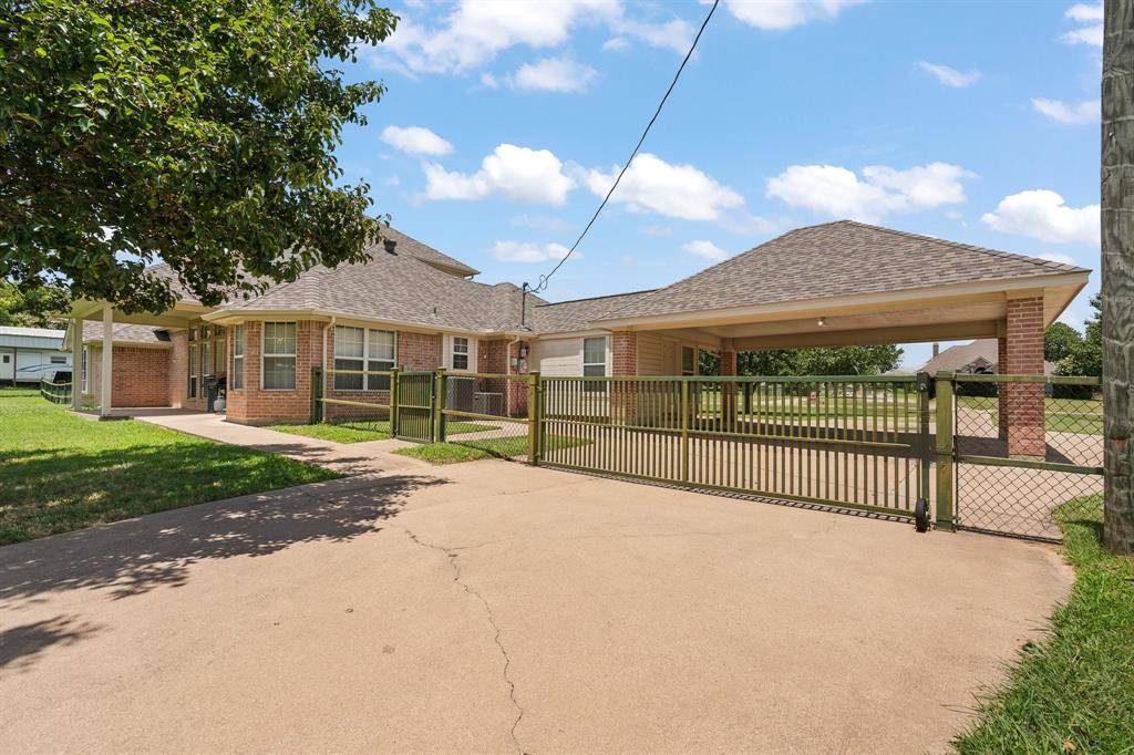360 Markedstone Road, Burleson, TX 76028