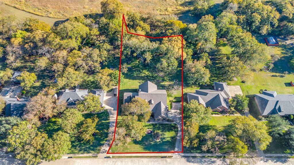 1838 Plum Creek Drive, Midlothian, TX 76065