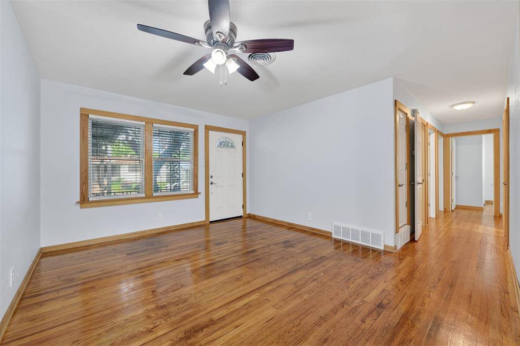 3241 Aurora Street, Haltom City, TX 76117