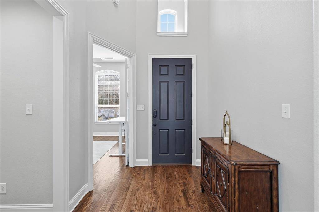 1008 W Bluff Way, Roanoke, TX 76262