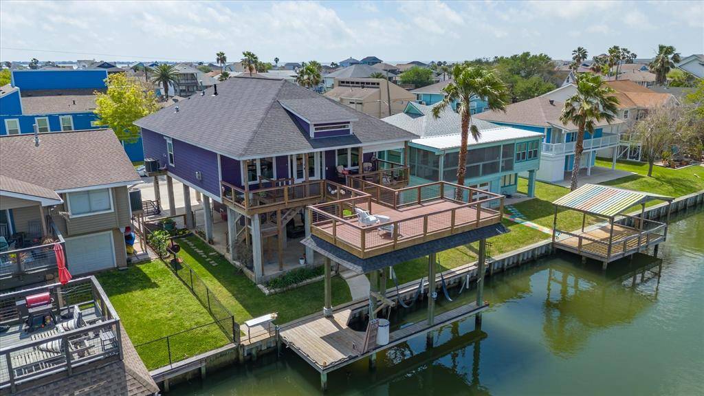 604 Warsaw Street, Bayou Vista, TX 77563