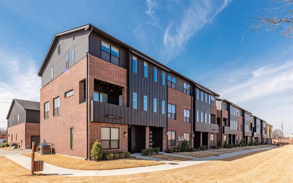 2828 Addison Park Lane, Fort Worth, TX 76110