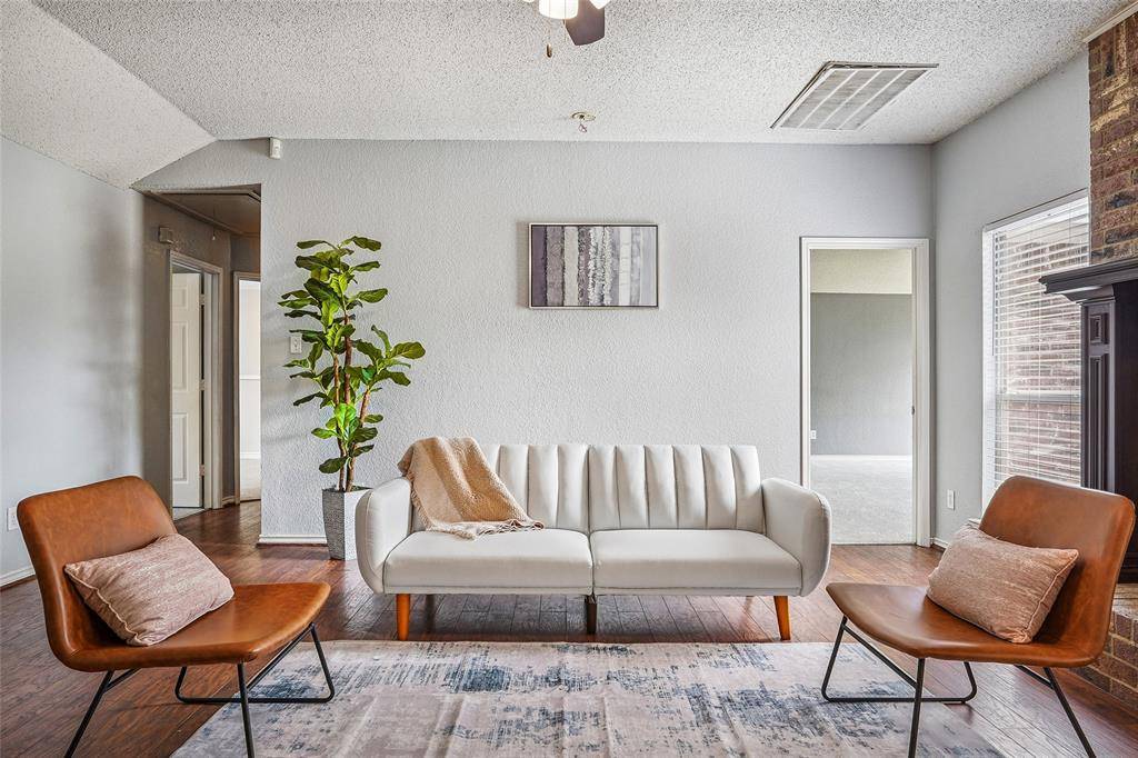 2516 Buck Drive, Mesquite, TX 75181