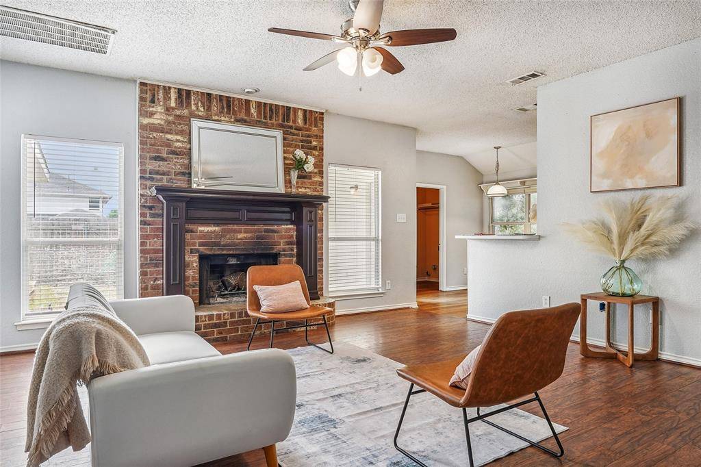 2516 Buck Drive, Mesquite, TX 75181