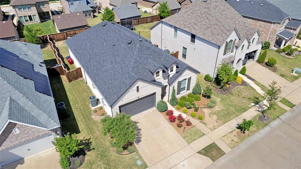 1824 Leo Drive, Van Alstyne, TX 75495