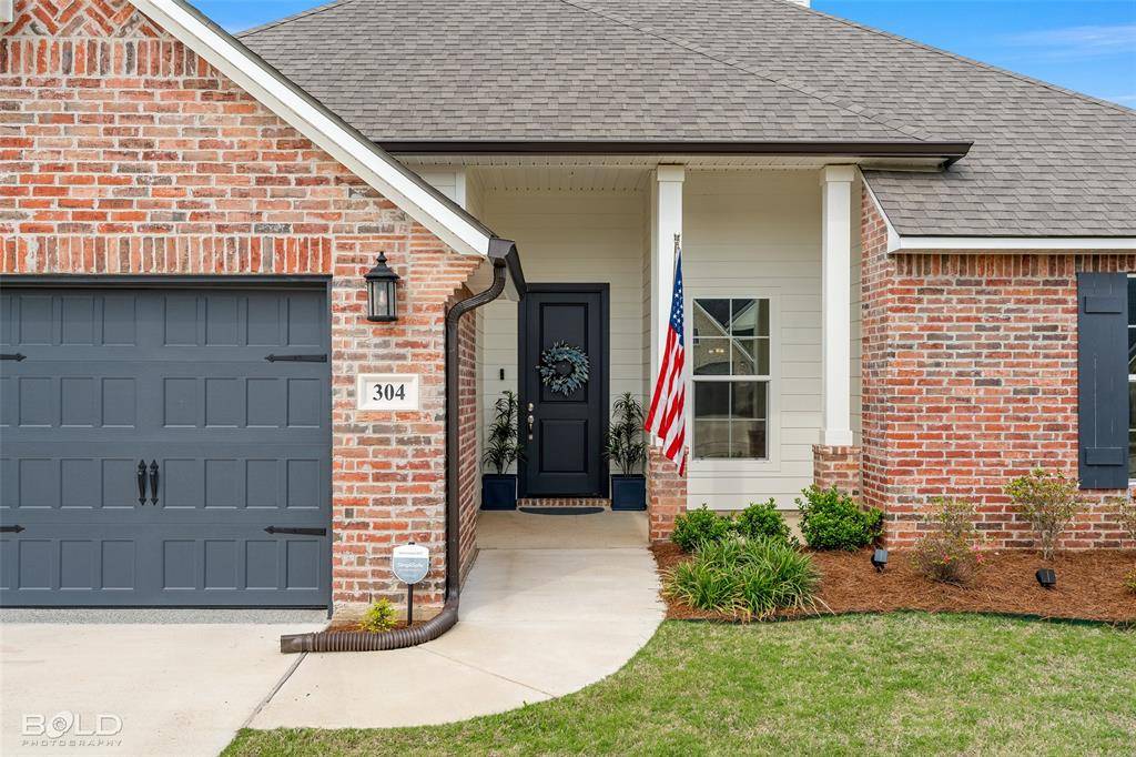 304 Prien Lake Loop, Bossier City, LA 71111
