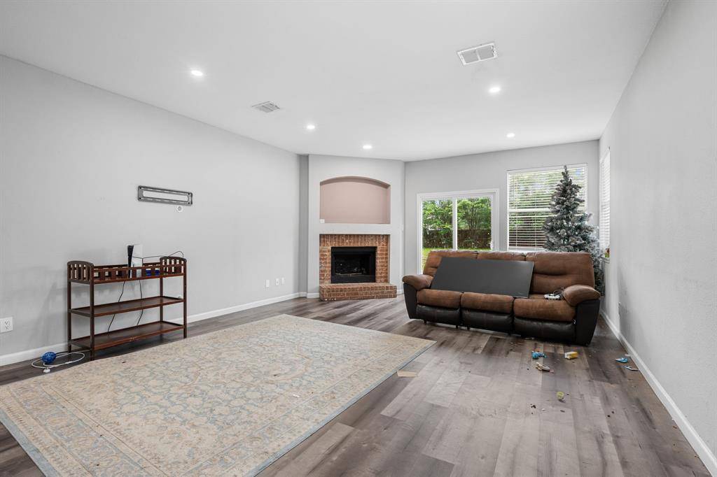 1305 Marble Cove Lane, Denton, TX 76210