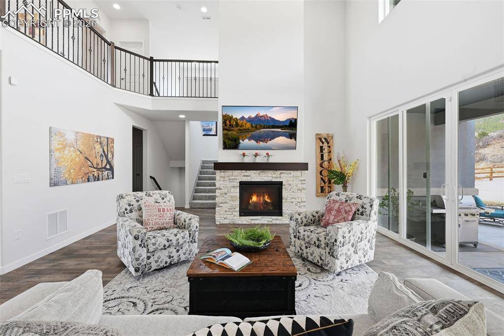 4206 Mesa Top DR, Monument, CO 80132