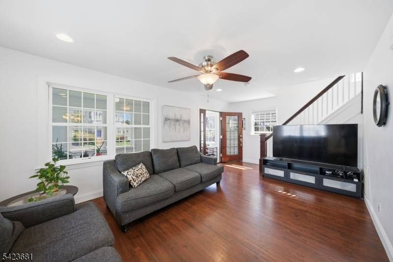 157 Freeman St, Woodbridge Twp., NJ 07095