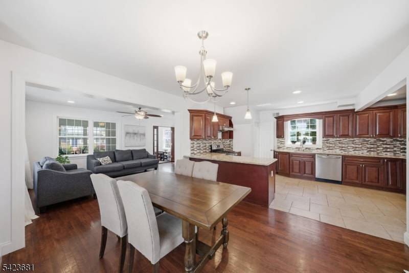 157 Freeman St, Woodbridge Twp., NJ 07095