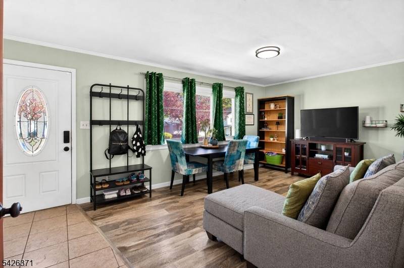 43 Buttonwood Dr, Sayreville Boro, NJ 08859