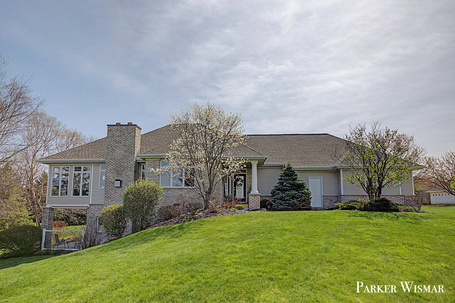 2661 Village CIR SW #15, Byron Twp, MI 49315