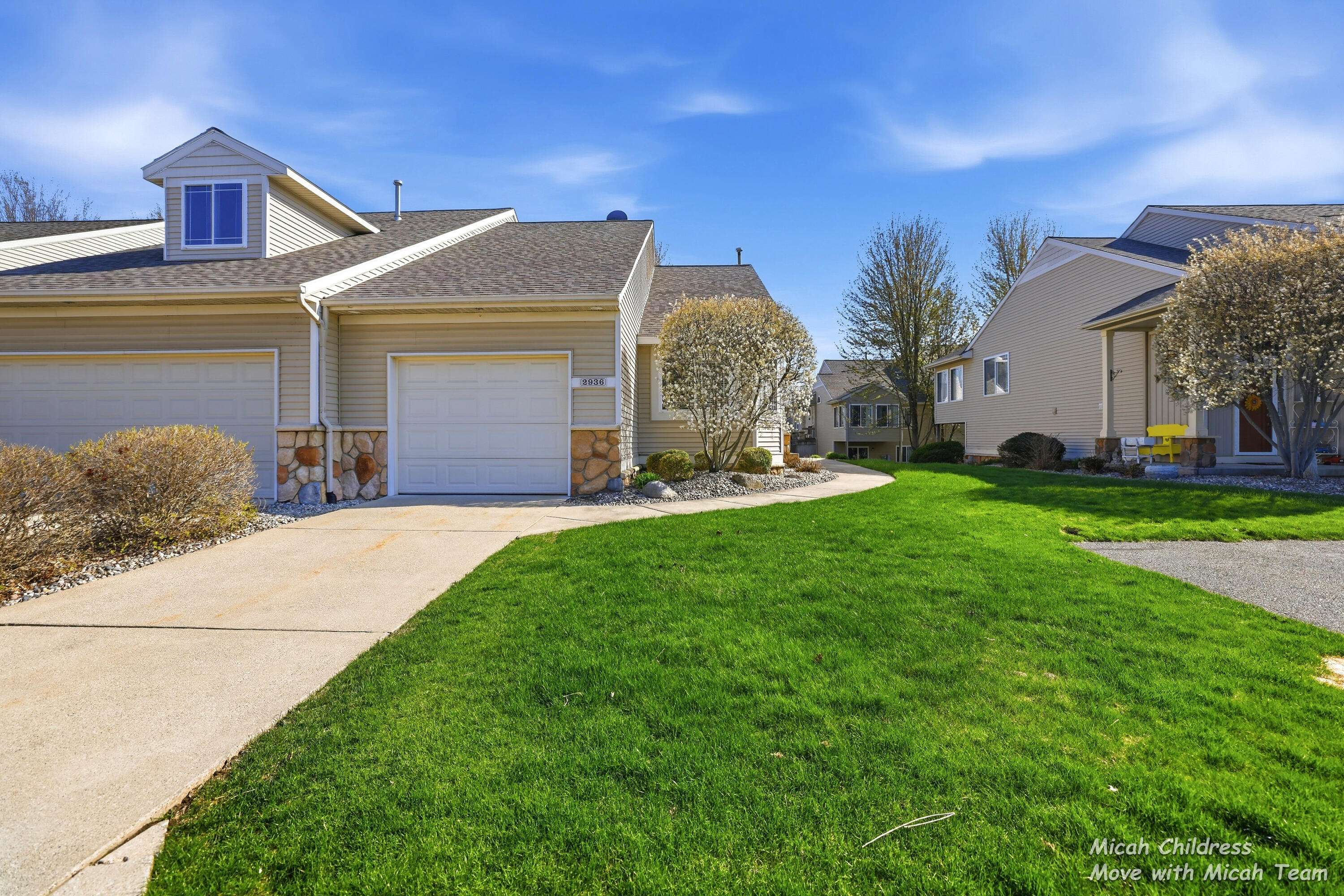 2936 Pebblestone DR, Georgetown Twp, MI 49426