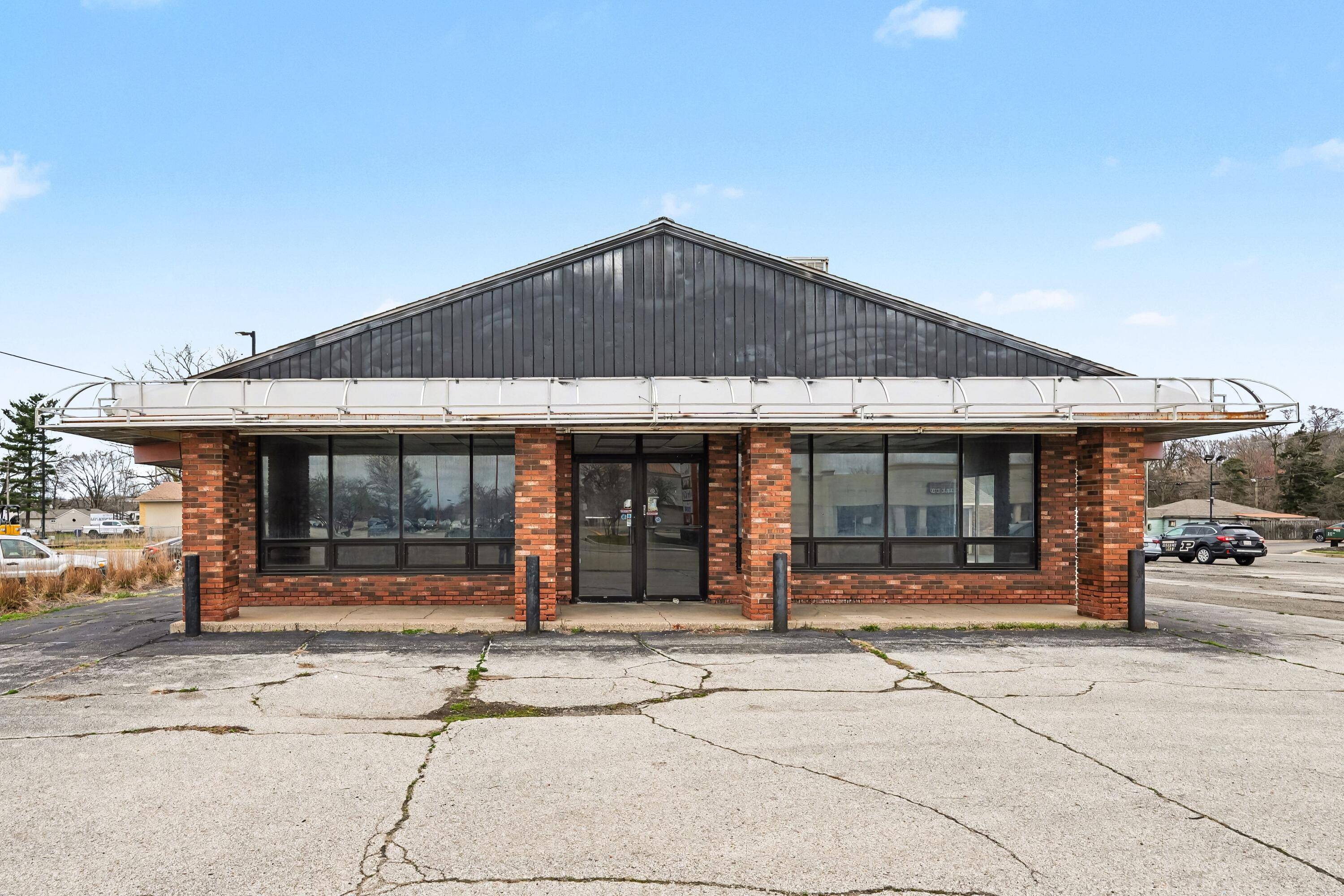 1015 E Napier AVE, Benton Twp, MI 49022