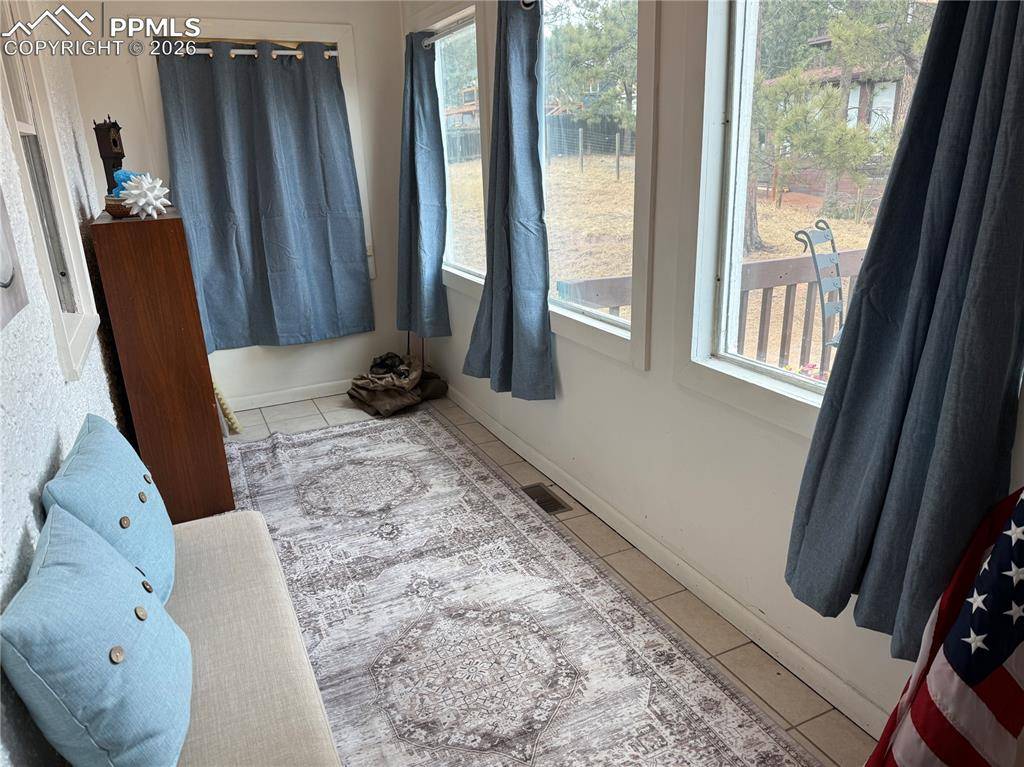 418 N Baldwin ST, Woodland Park, CO 80863