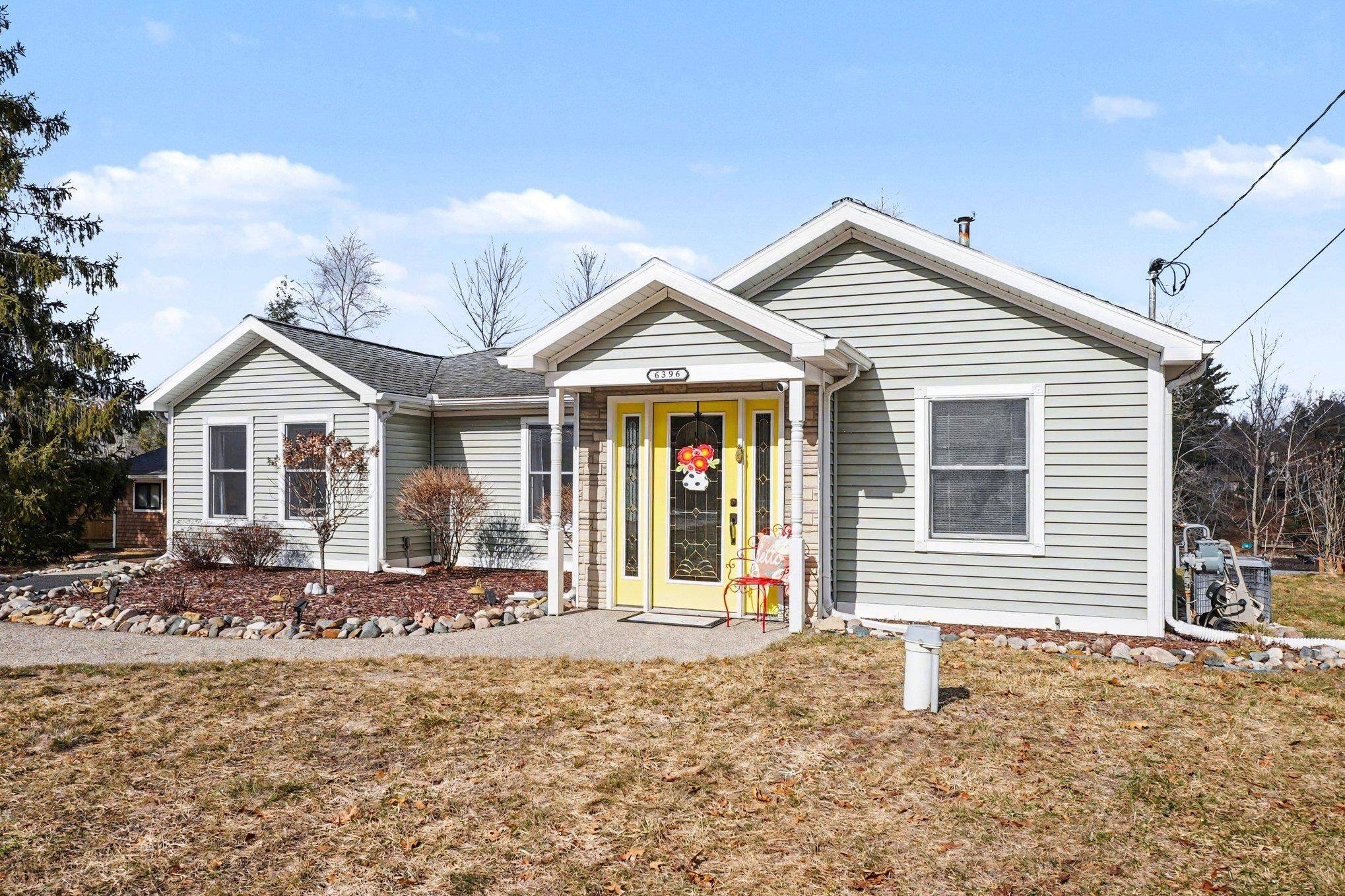6396 Otter TRL, Moffatt Twp, MI 48610