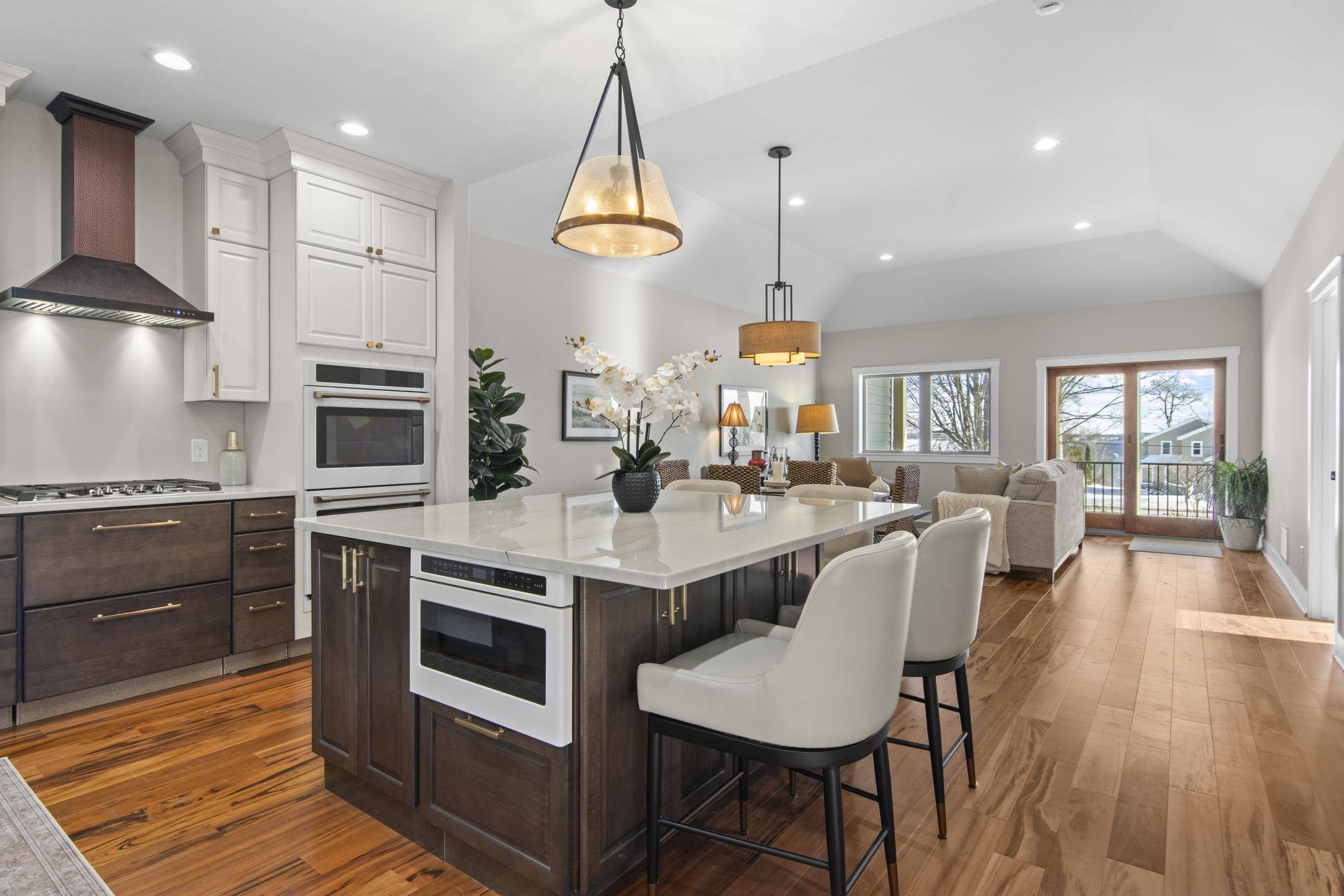 766 N Waypoint CIR, Suttons Bay Twp, MI 49682