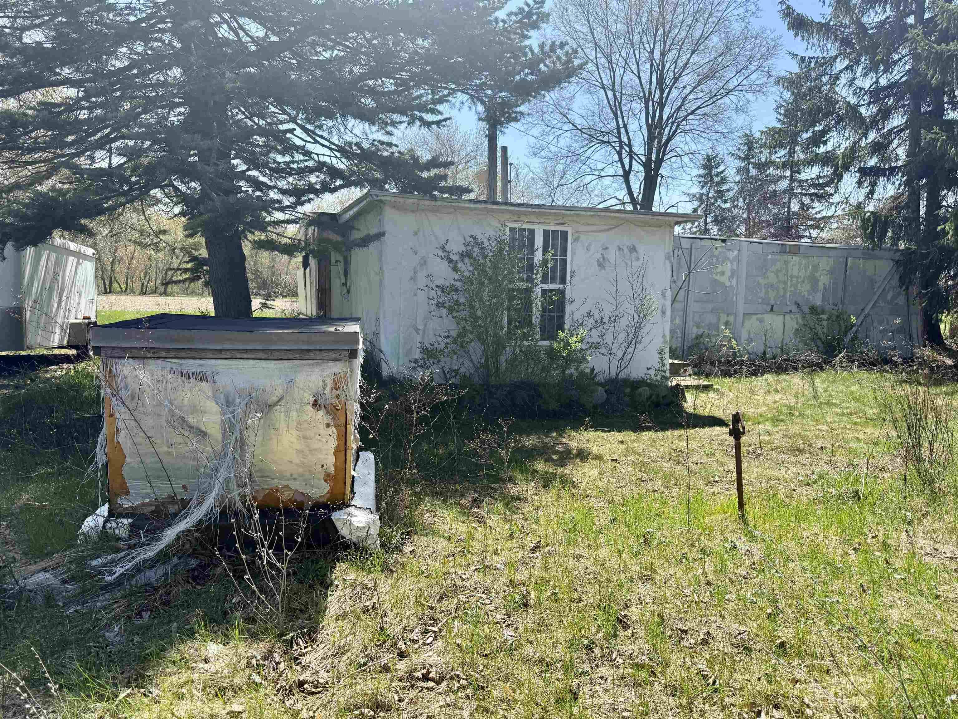 11000 Riverside DR, Bethany Twp, MI 48880