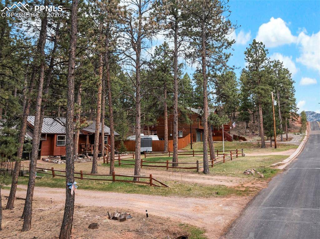 305 N Walnut ST, Woodland Park, CO 80863