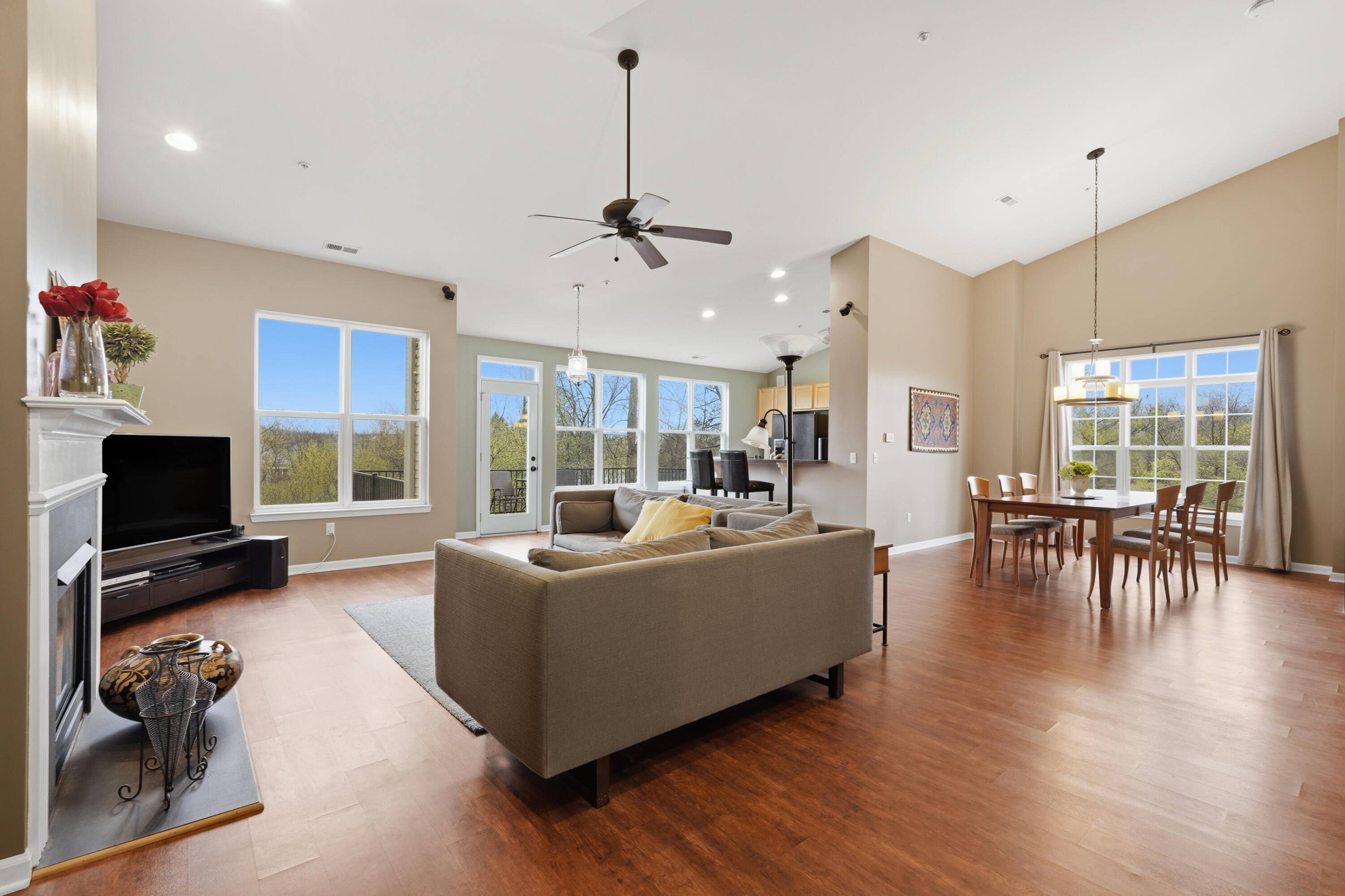 3201 Asher RD, Ann Arbor, MI 48104