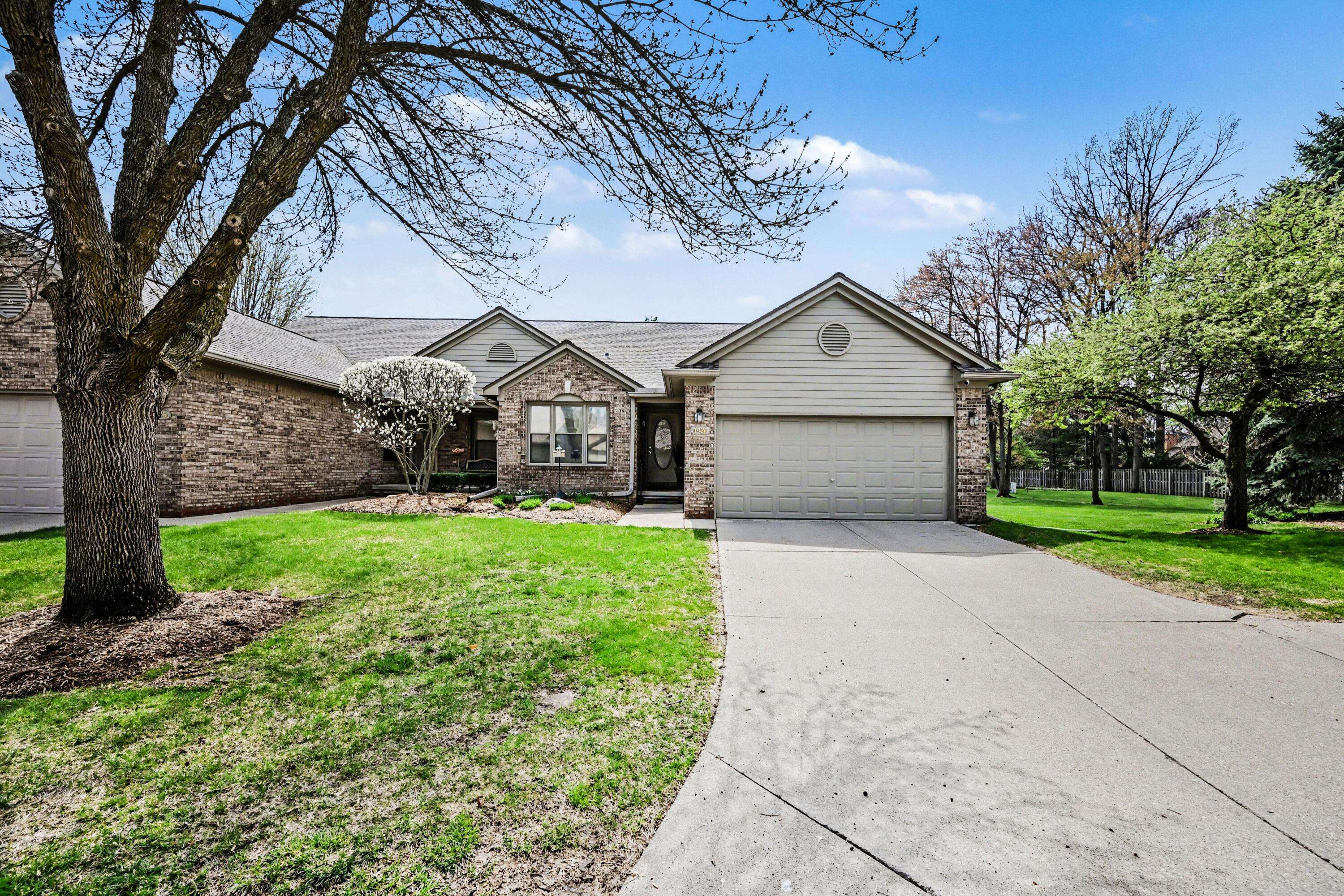 4426 Glenoaks CT, Warren, MI 48092