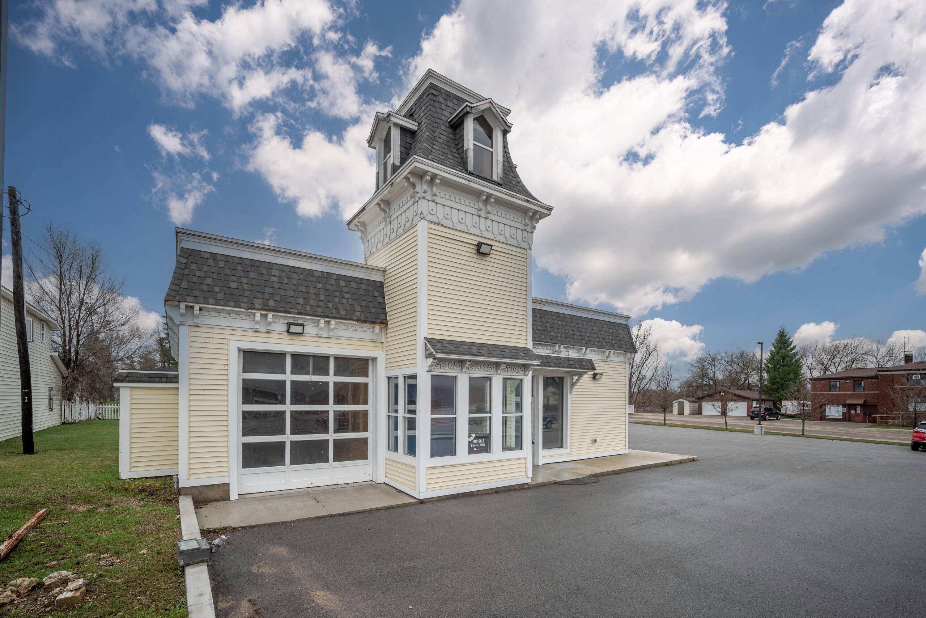 508 E Houghton AVE, West Branch Twp, MI 48661