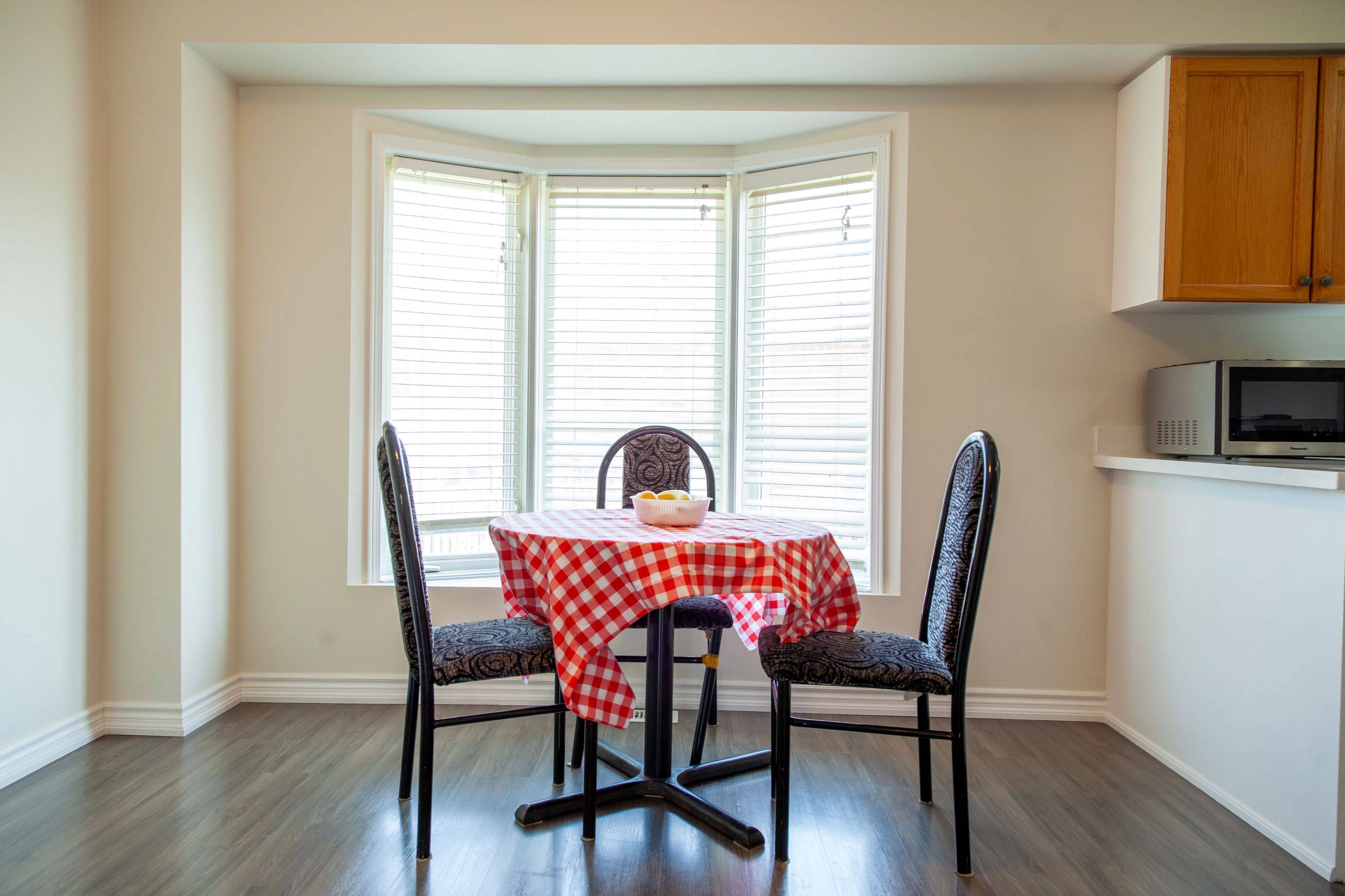 68 Trevino CIR, Barrie, ON L4M 6T9