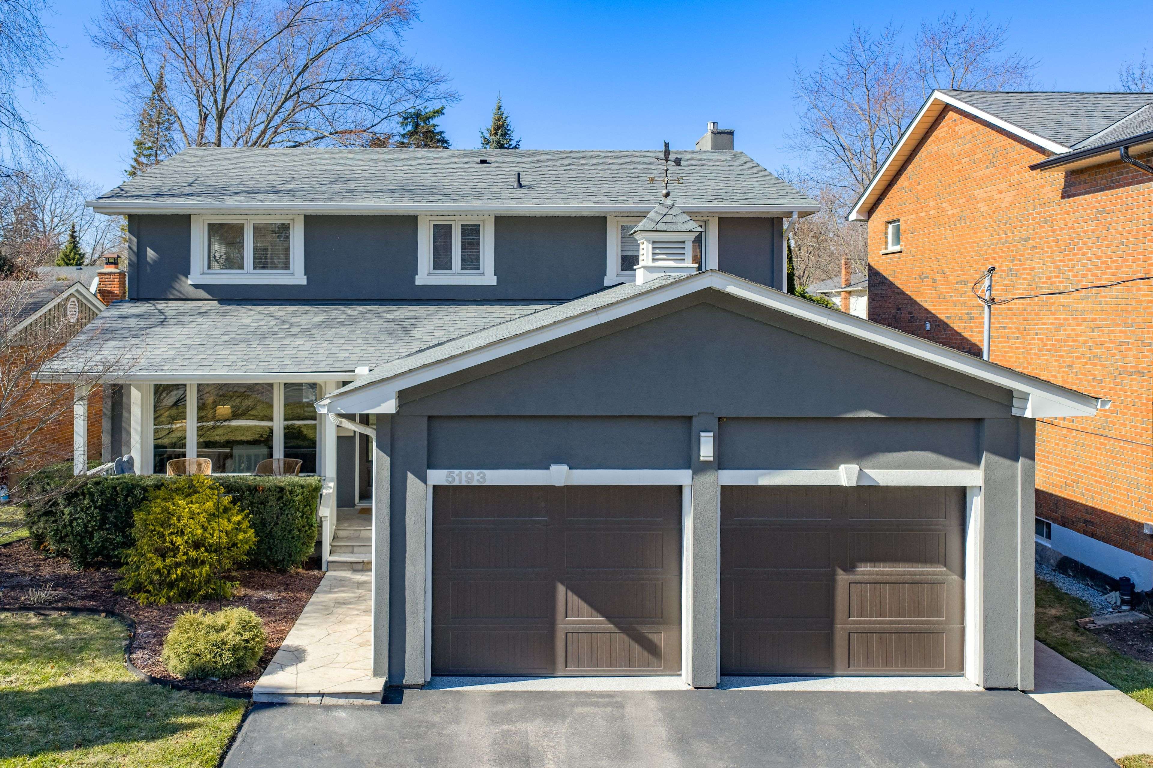 5193 Lakeshore RD, Burlington, ON L7L 1C7