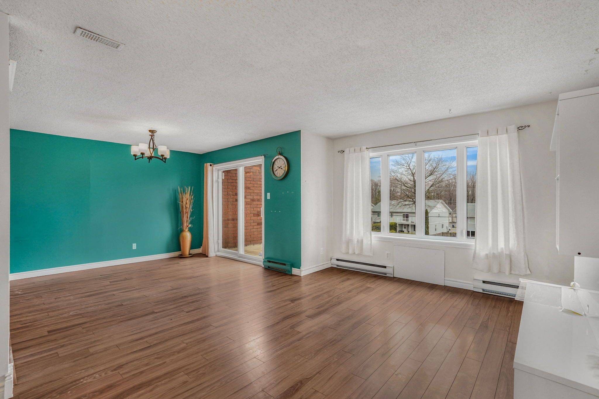 661 Spence AVE #6, Hawkesbury, ON K6A 3S2