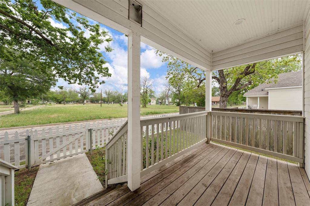 1012 Burnett Avenue, Waco, TX 76706