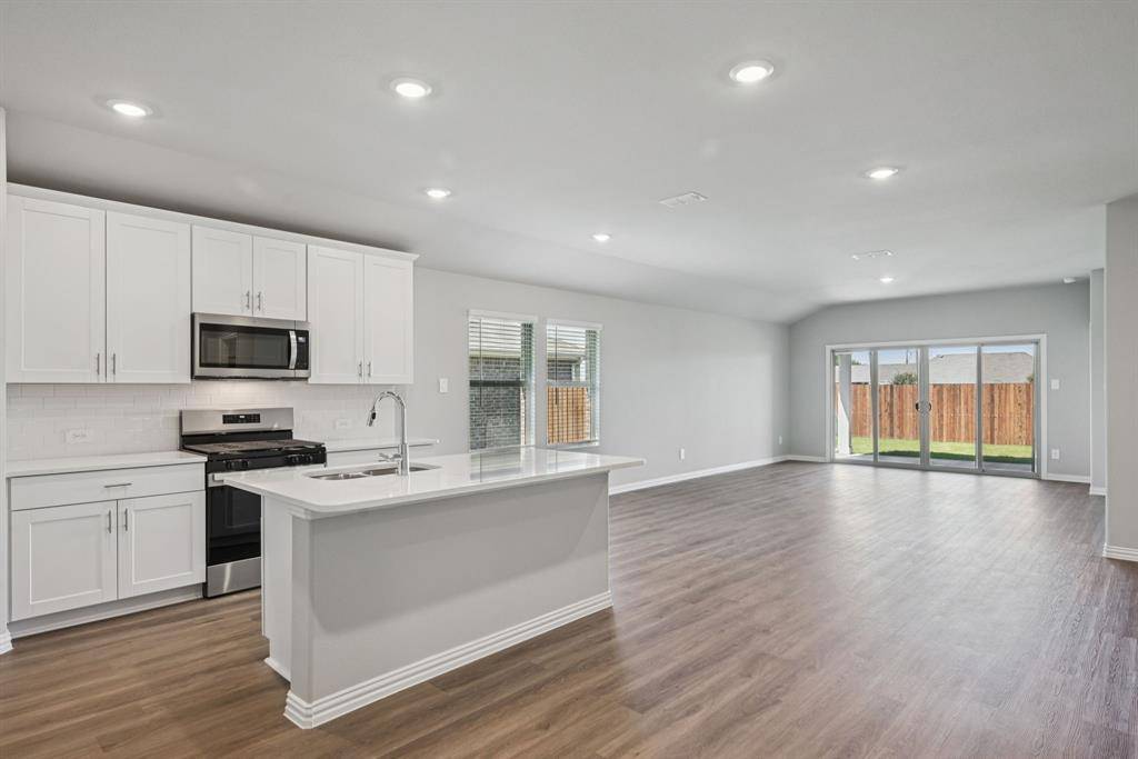 2112 Rannoch Street, Sherman, TX 75092