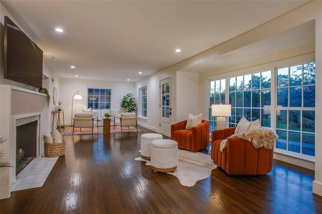 2230 Kessler Parkway, Dallas, TX 75208