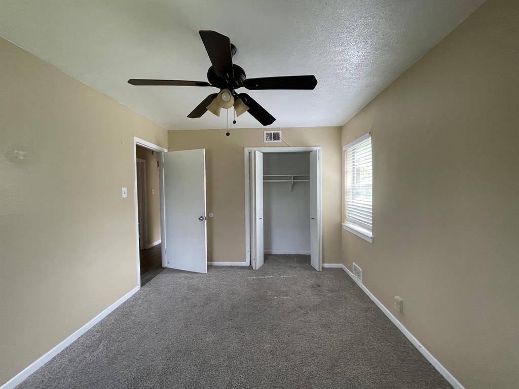 2310 Gilbert Circle, Arlington, TX 76010