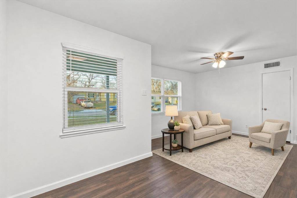 2516 Albemarle Drive, Farmers Branch, TX 75234