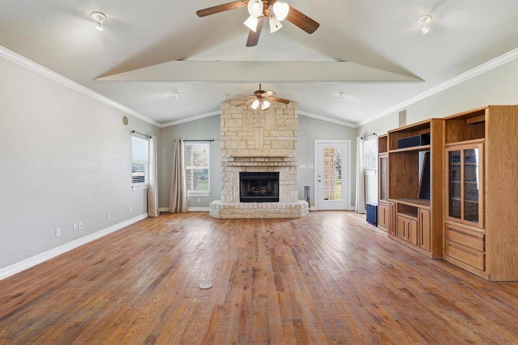 6996 Ganzer Road E, Denton, TX 76207