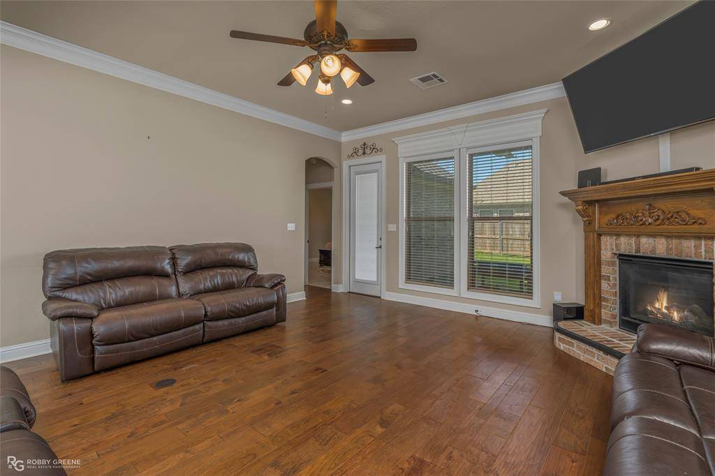 411 Antietam Drive, Bossier City, LA 71112